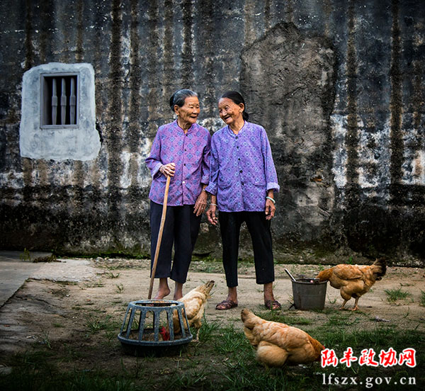 《老姐妹》程少正 攝